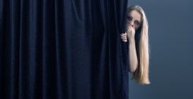 curtain-behind-1