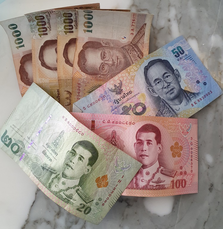 Thai-Baht-r