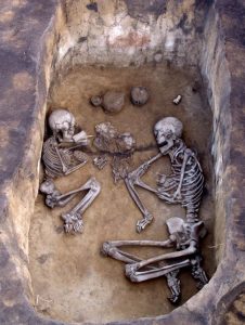 Stone Age Couple Burrial 226x300