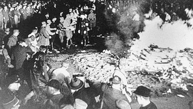 NAZI goebbels_books_burning