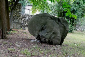 Lenin Statue Fell