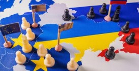 Eu,,Usa,And,Russian,Flags,With,Chess,Pieces,Symbolizing,The