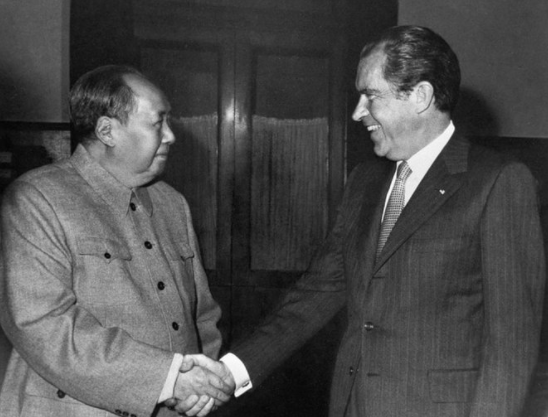 2Nix meets Mao