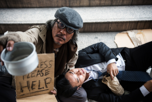 Portrait,Of,Old,Beggar,Or,Homeless,Senior,Guy,Raise,Donated