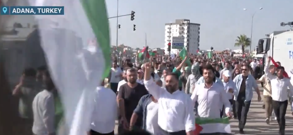 Pro_Palestinian_crowds_try_to_storm_air_base_housing_U.S._troops_in_Turkey_Wat