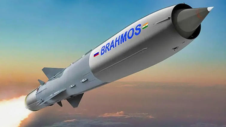 BrahMos_The_Mach_3_Supersonic_Missile_Russia_and_India_Built_Together