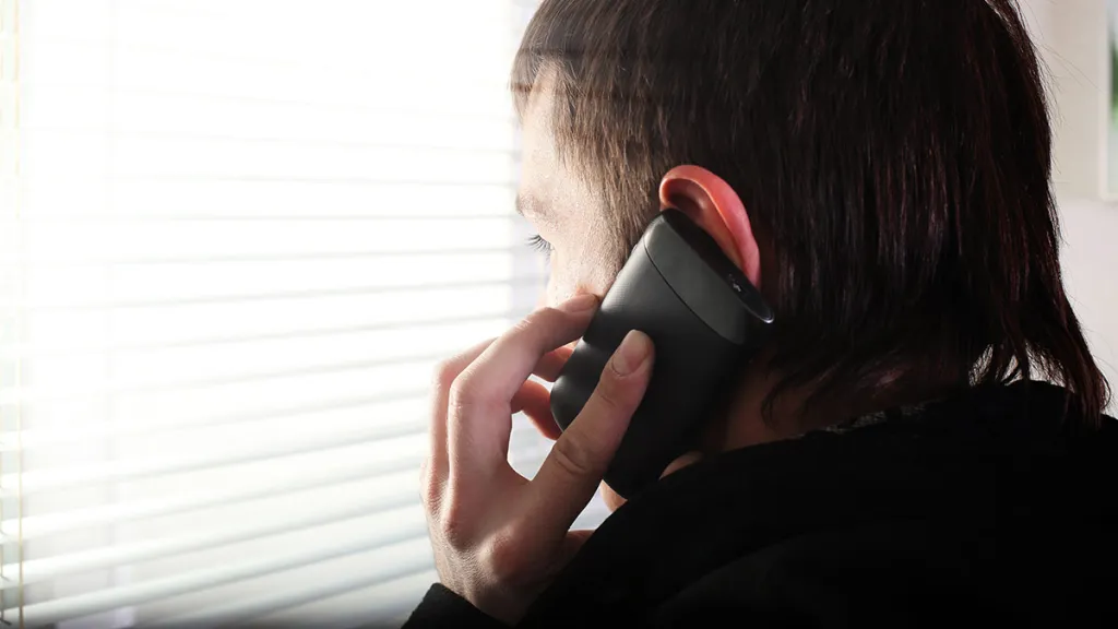Secret-Phone-Calls.Hotline