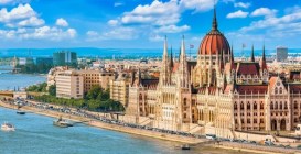 Parliament,And,Danube,Riverside,In,Budapest,Hungary,With,Sightseeing,Ship