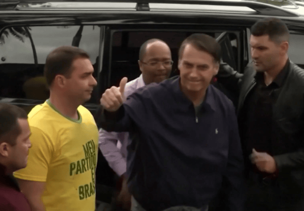 Bolsonaro arrives in_Miam Bolsonaro arrives in_Miam